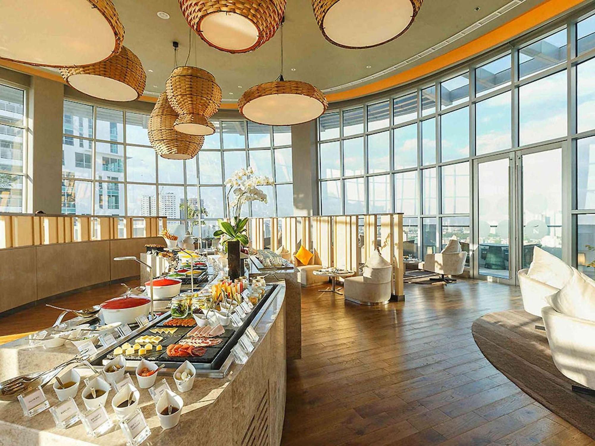 马尼拉阿拉内塔市诺富特酒店-有限制条件 奎松市 外观 照片